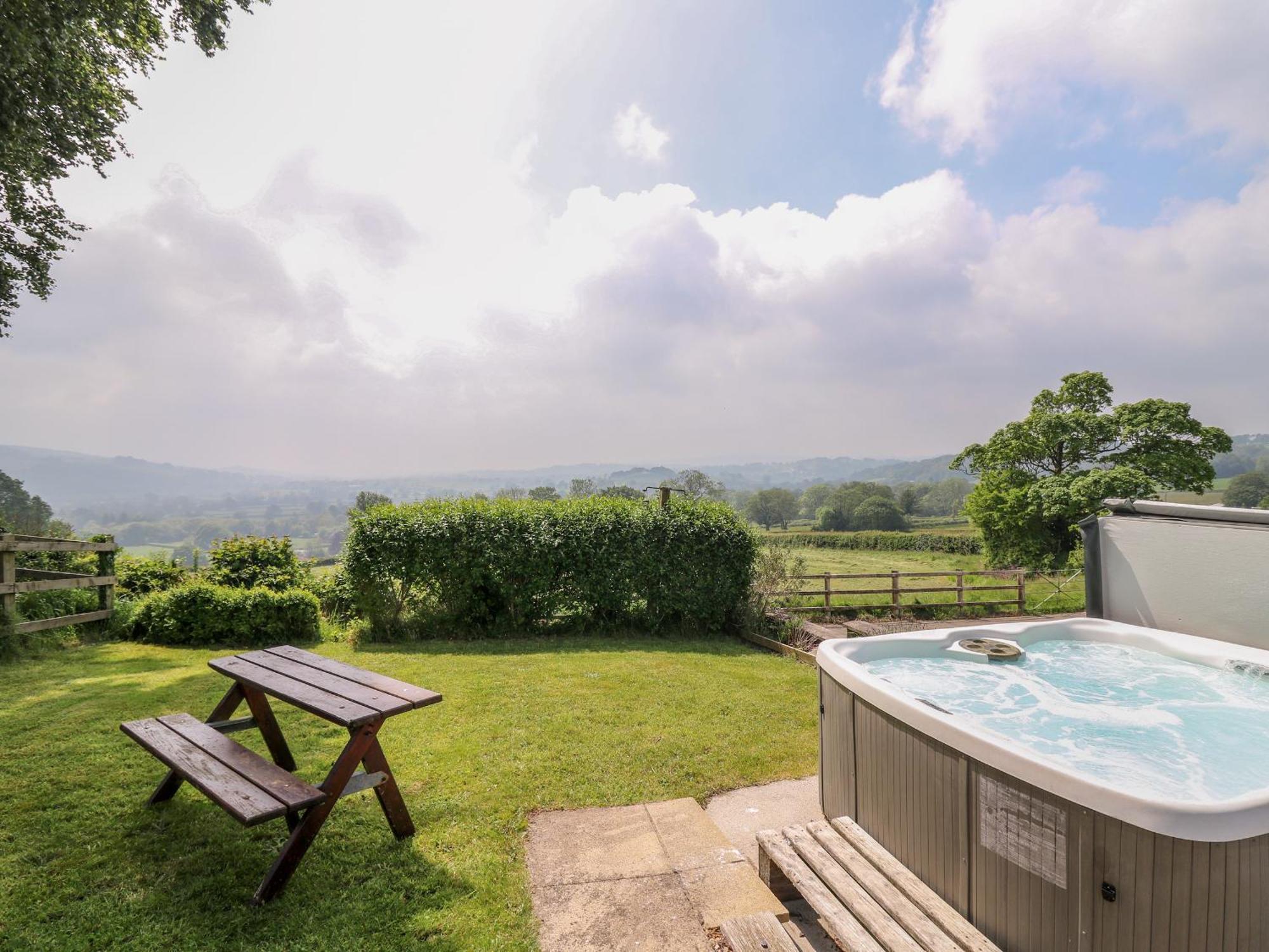 Aberdauddwr Villa Llanwnen ภายนอก รูปภาพ